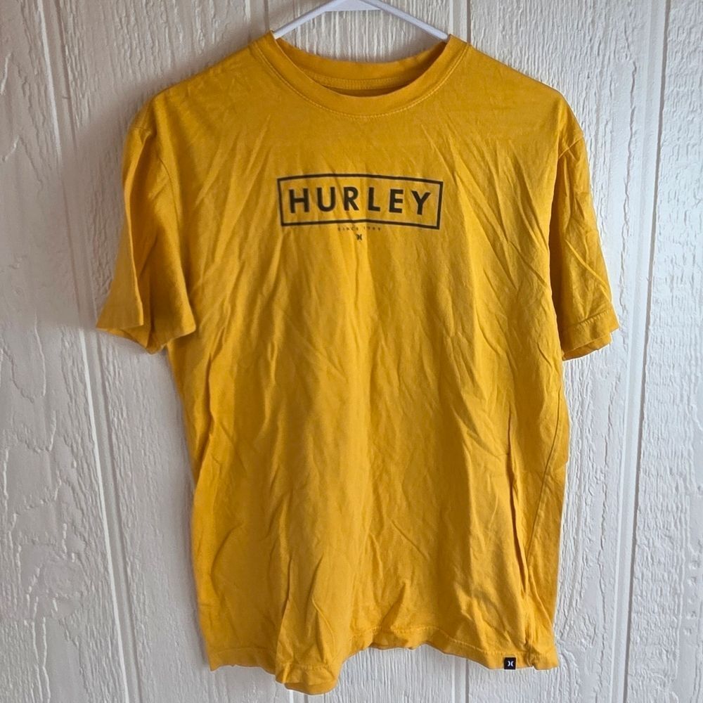 Hurley Men's Yellow T-Shirt, Size Medium